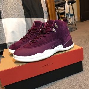 Jordan 12 “Bordeaux 2017”